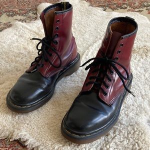 Doc Martens vintage AirWair 8-hole lace-up boots. Made in England. UK 5 (US 7)